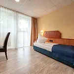 Boardinghouse Burgpark Hotel 2*