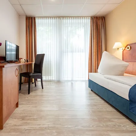 Boardinghouse Burgpark 2*