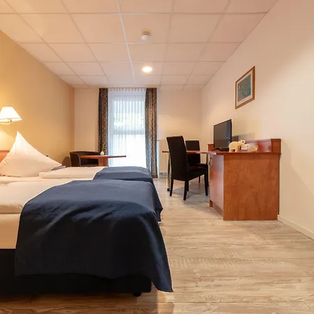 Boardinghouse Burgpark 酒店 胡尔特