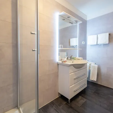 Boardinghouse Burgpark Hotel 2*