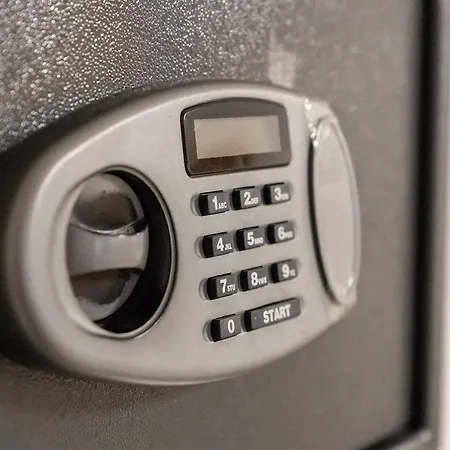 Boardinghouse Burgpark 酒店 胡尔特