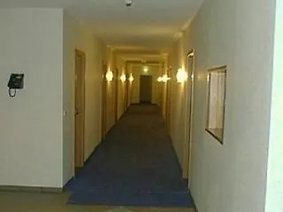 Boardinghouse Burgpark 酒店 胡尔特