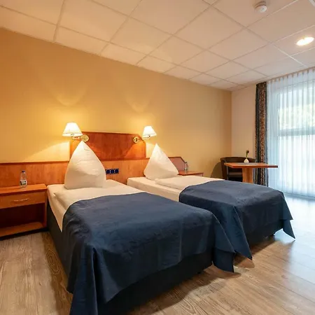 Boardinghouse Burgpark Hotel 2*