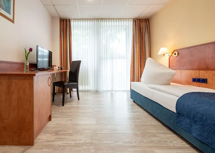 Boardinghouse Burgpark 2*